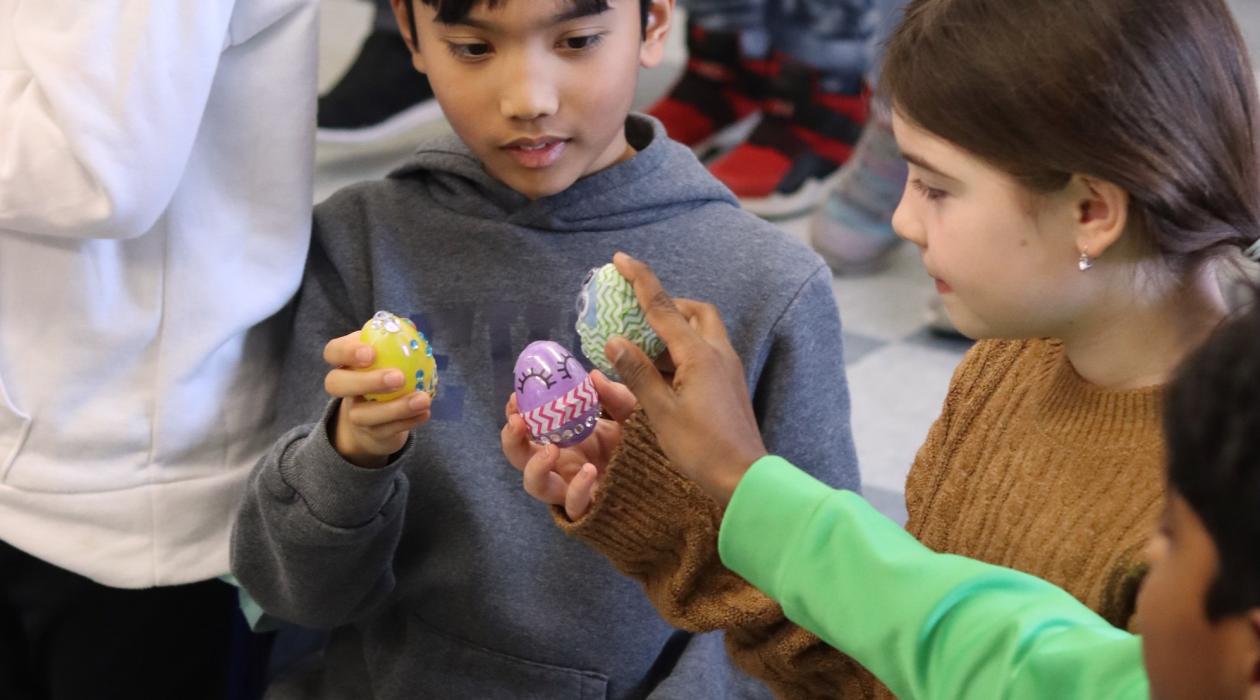 Egg shakers at Gladstone